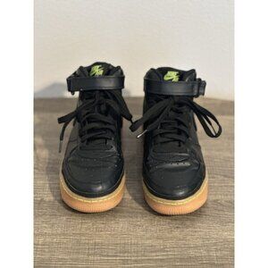 Nike Air Force 1 Black Leather/ Yellow Trim,Gum Soles, Sz6.5Y/W8.5